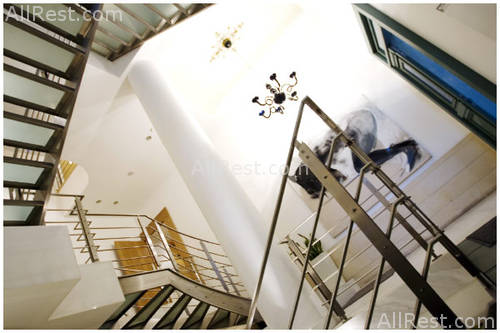 Eridanus Hotel 10